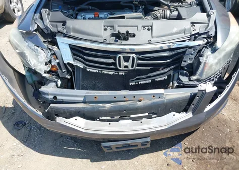 2010 Honda Accord 2.4 Ex-L z USA, uszkodzony, nr VIN 1HGCP2F8XAA167321